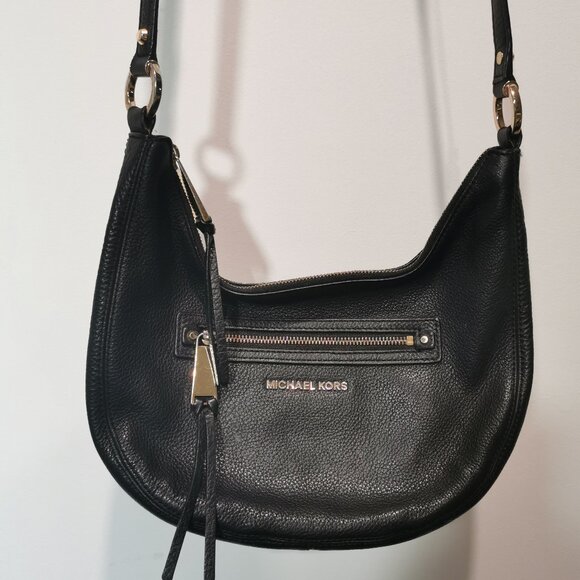 Black/Gold  Half Moon Hobo  Style Crossbody EUC #247 - Picture 1 of 13